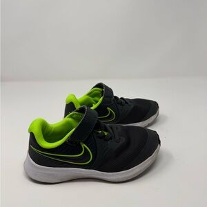NIKE Star Runner Gray Green Easy On Sneakers Size 11C Hook and loop (AKTPOJ)